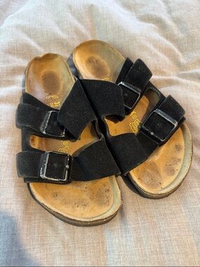 Women’s Birkenstock suede Arizona sandal size 37
